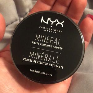 NYX Makeup - Nyx finishing powder💜bundle 5 for $20💜 NYX Makeup - Nyx finishing powder💜bundle 5 for $20💜